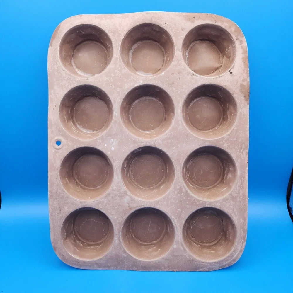 Vintage Brown Coated‎ Aluminum Muffin Cupcake Pan